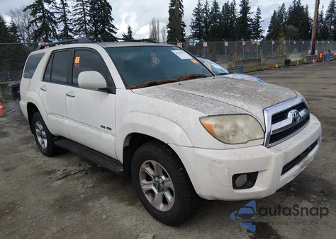 2006 Toyota 4Runner Sr5 V6 z USA, uszkodzony, nr VIN JTEBU14R468074359